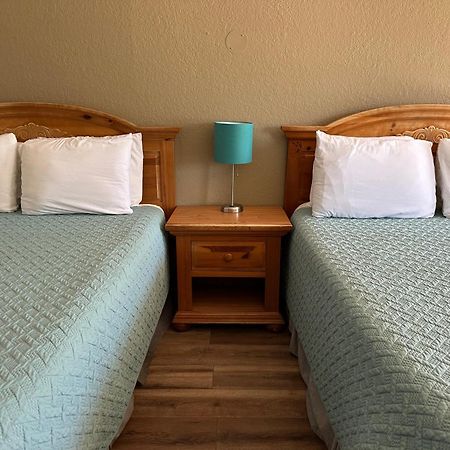 Sunset Inn And Suites Фредериксберг Экстерьер фото